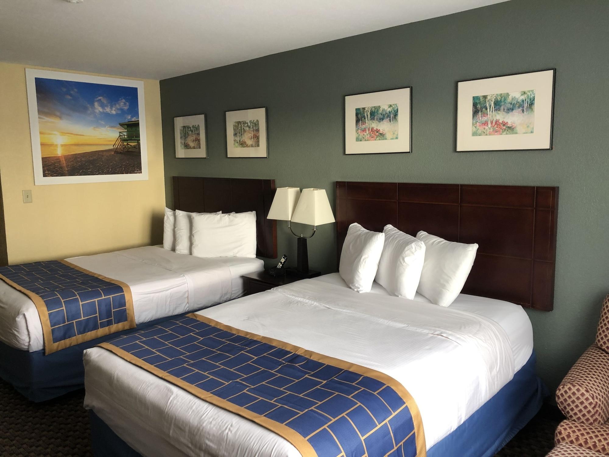 Days Inn & Suites By Wyndham Stevens Point Zewnętrze zdjęcie