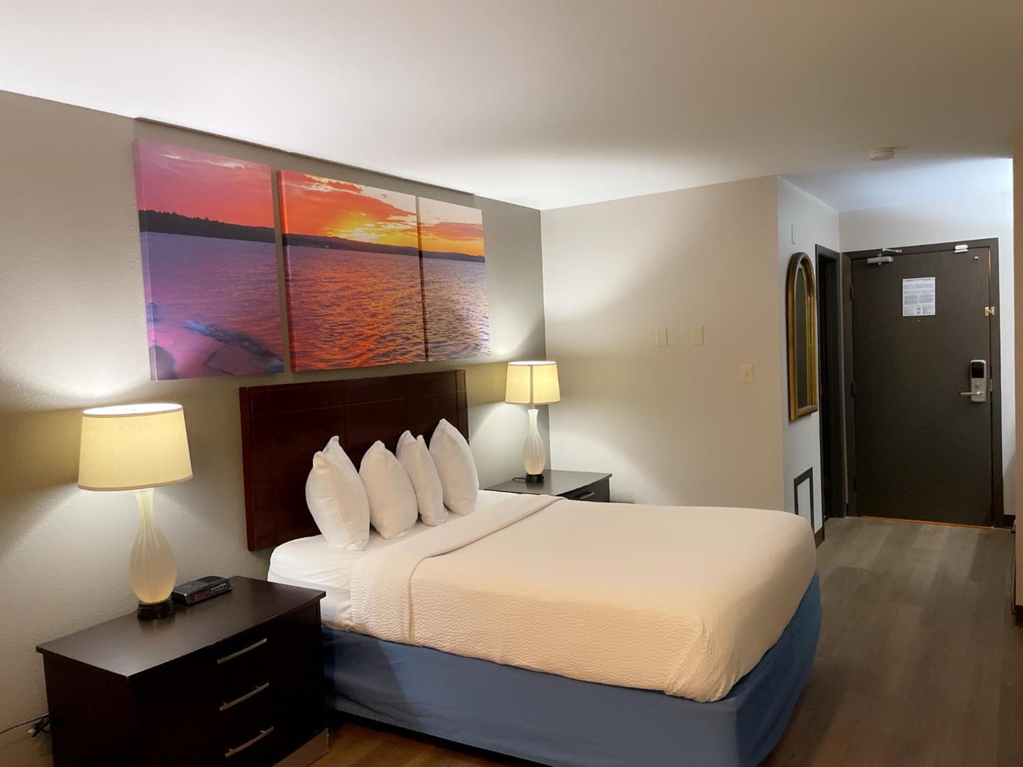 Days Inn & Suites By Wyndham Stevens Point Zewnętrze zdjęcie