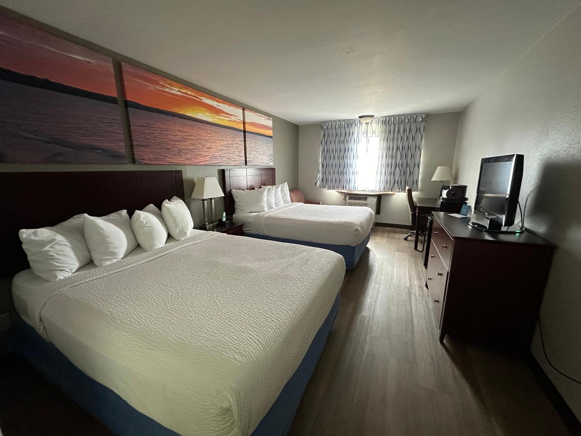 Days Inn & Suites By Wyndham Stevens Point Zewnętrze zdjęcie