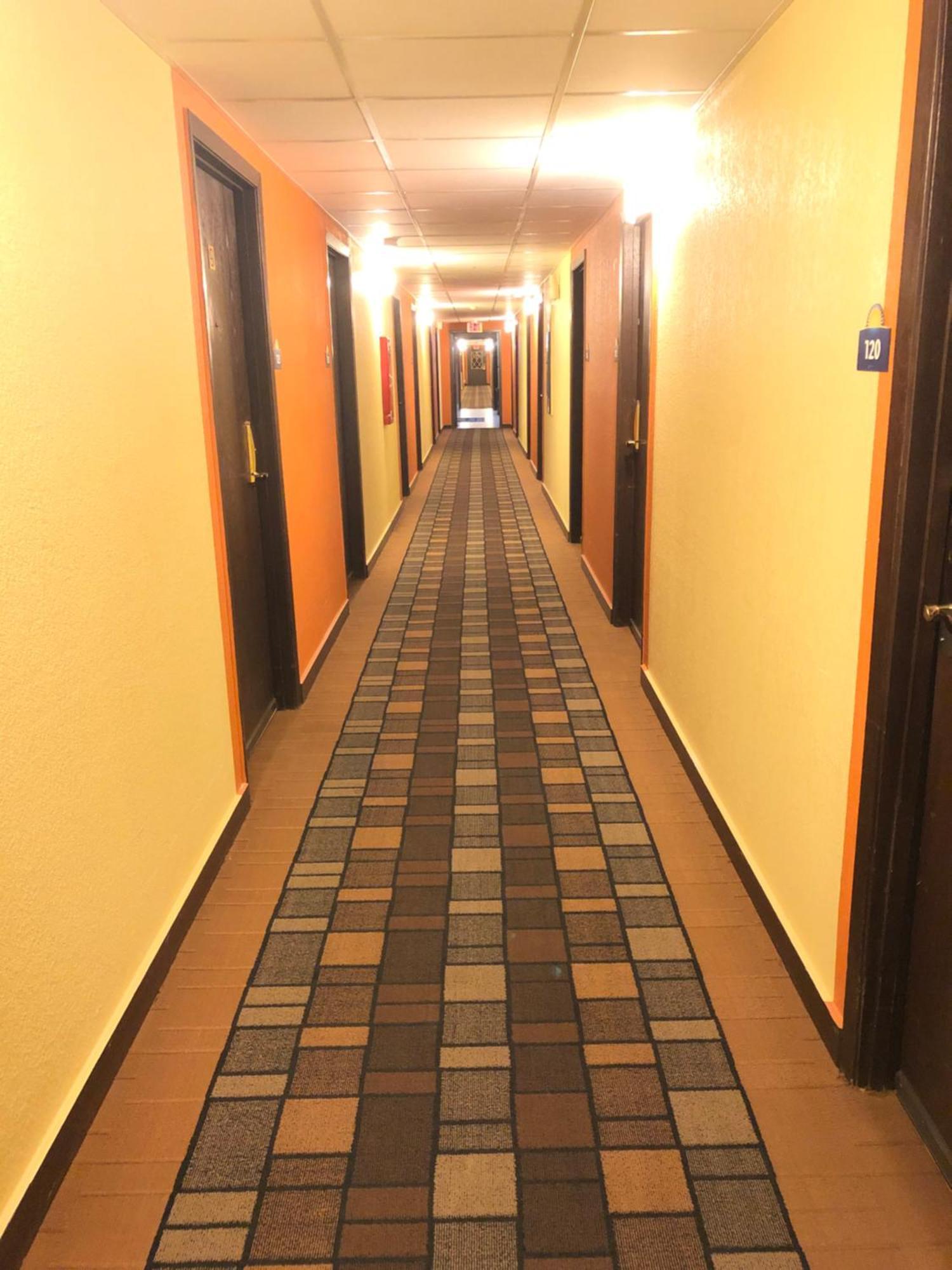 Days Inn & Suites By Wyndham Stevens Point Zewnętrze zdjęcie