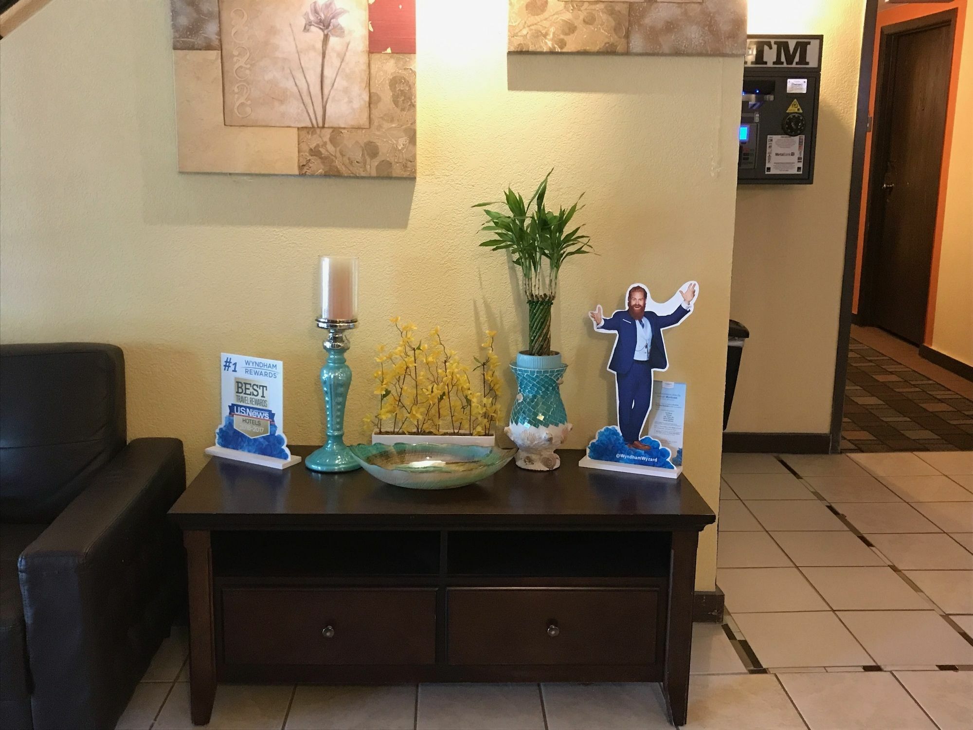 Days Inn & Suites By Wyndham Stevens Point Zewnętrze zdjęcie